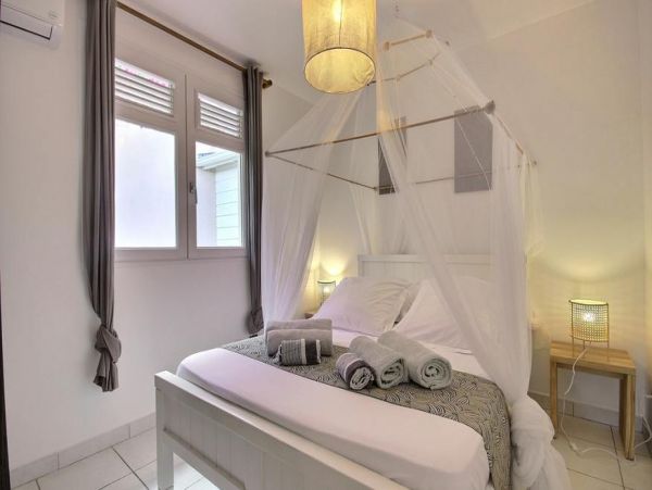 Martinique Home 1027215
