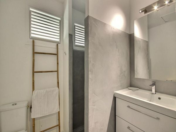 Martinique Home 1027215