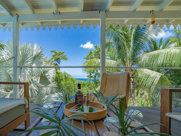 Martinique Home 1027215