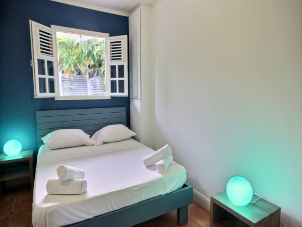 Martinique Home 1027217