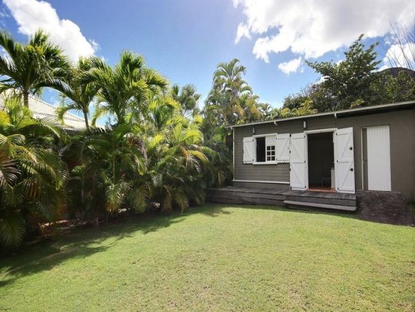Martinique Home 1027217