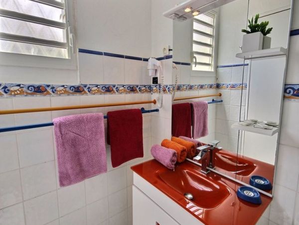 Martinique Home 1027220