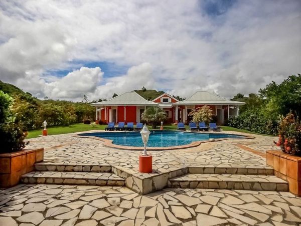 Martinique Home 1027221