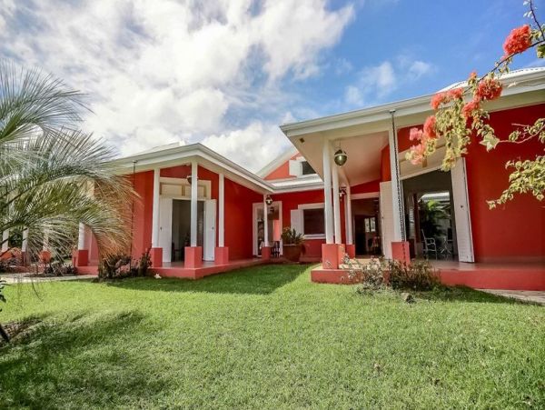 Martinique Home 1027221