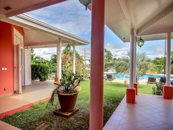 Martinique Home 1027221