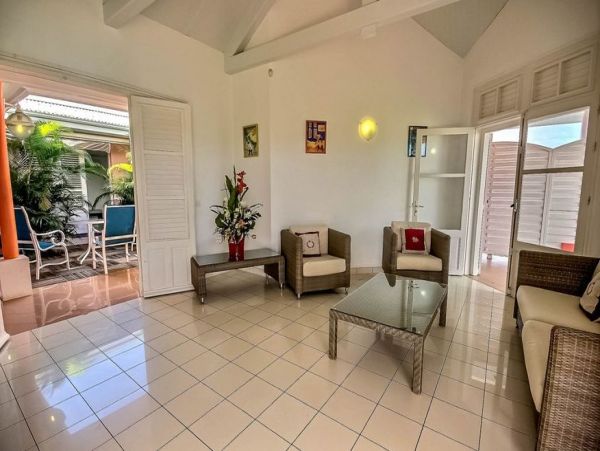 Martinique Home 1027221