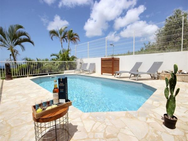 Martinique Home 1027222