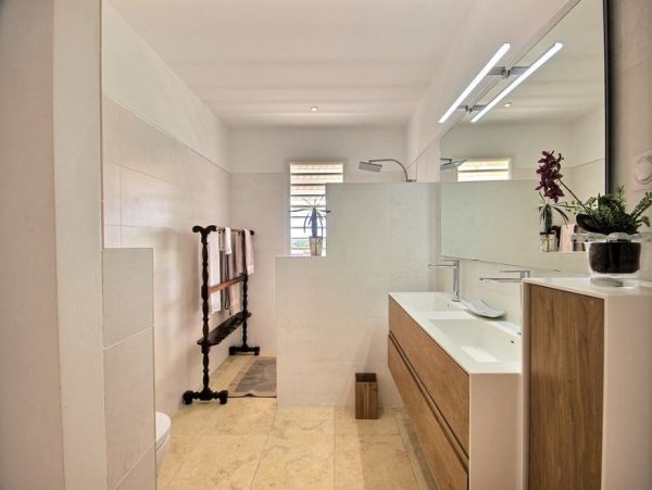 Martinique Home 1027223