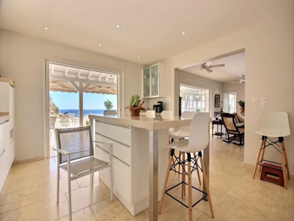 Martinique Home 1027223