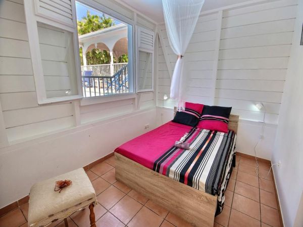 Martinique Home 1027224