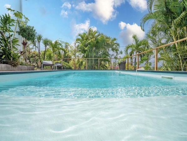 Martinique Home 1027225