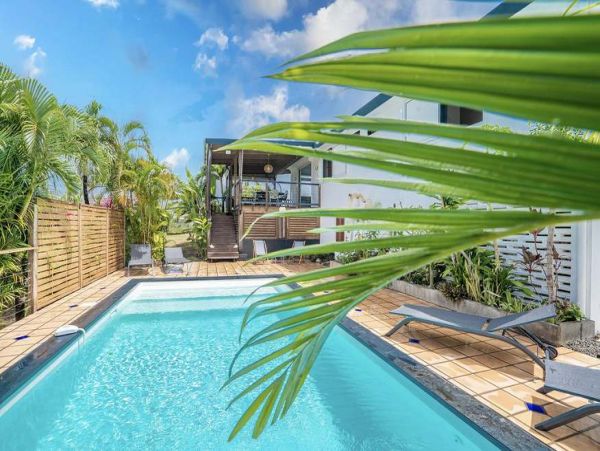 Martinique Home 1027225