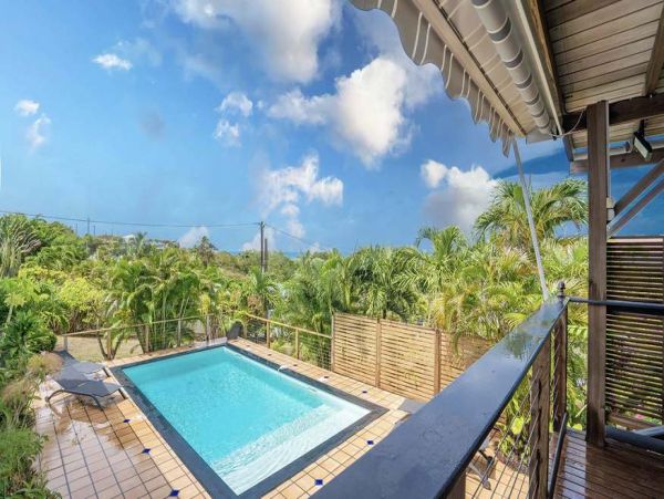 Martinique Home 1027225