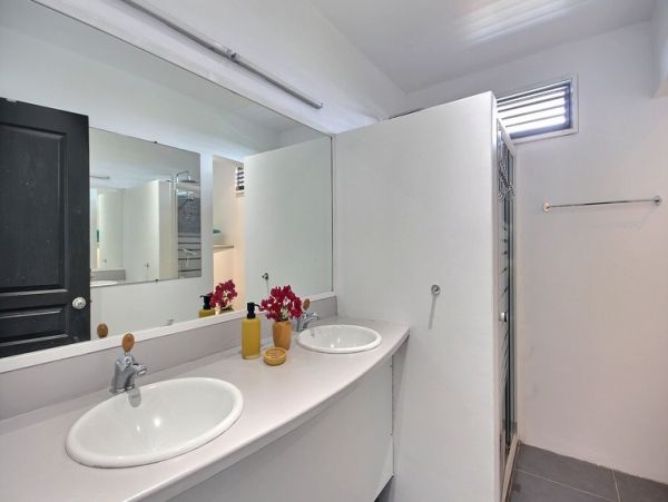 Martinique Home 1027225