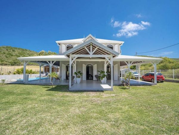Martinique Home 1027226