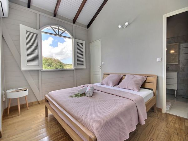 Martinique Home 1027226