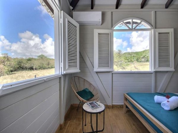 Martinique Home 1027226