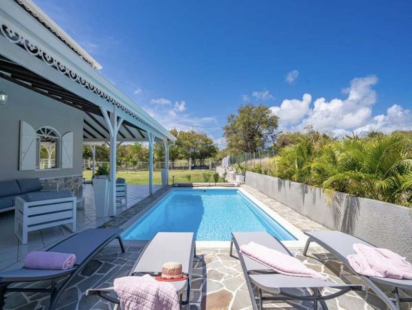 Martinique Home 1027226