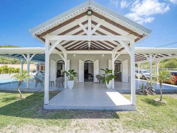 Martinique Home 1027226
