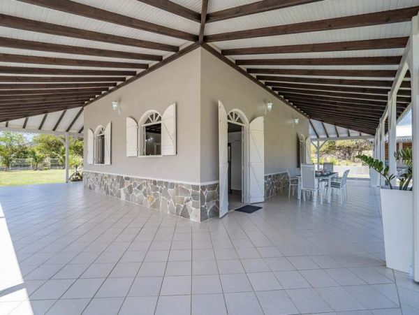 Martinique Home 1027226