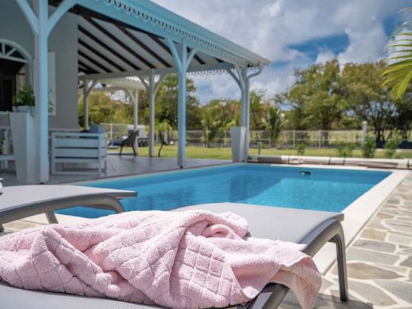 Martinique Home 1027226