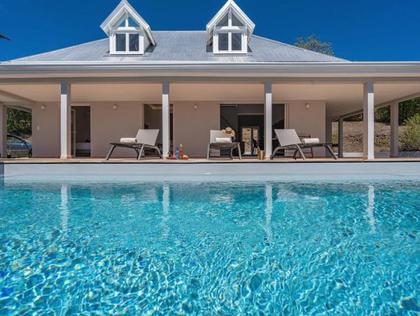 Martinique Home 1027228
