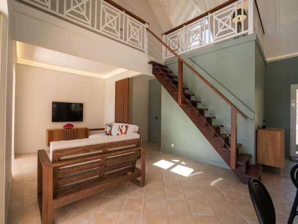 Martinique Home 1027228
