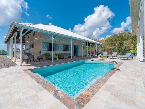 Martinique Home 1027229
