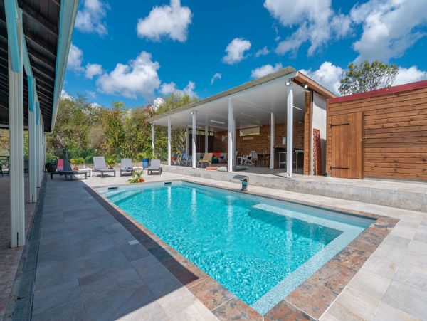 Martinique Home 1027229