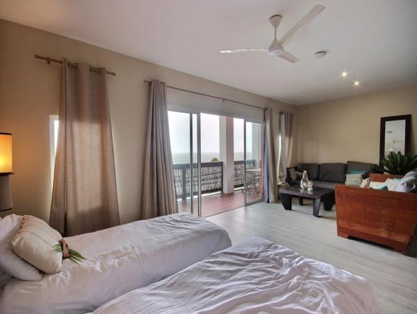 Martinique Home 1027231