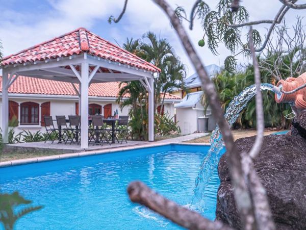 Martinique Home 1027232
