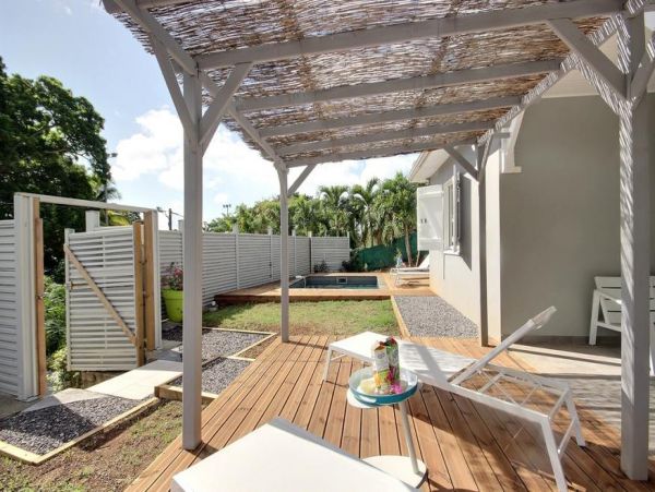 Martinique Home 1027234