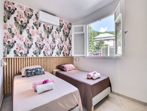 Martinique Home 1027234