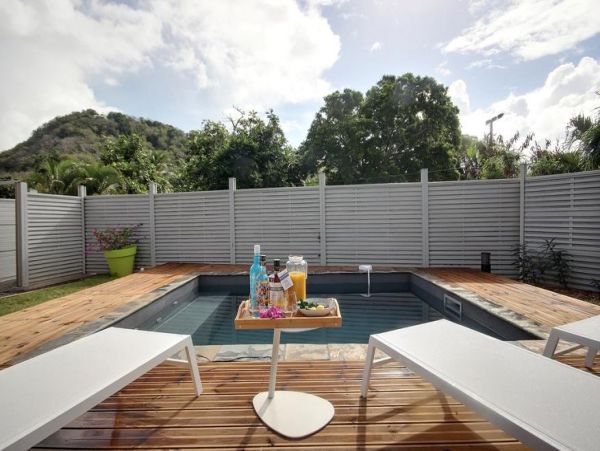 Martinique Home 1027234