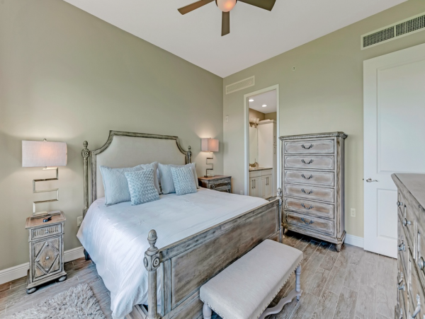 3 Bedroom 3 Bath Luxury Penthouse with Spectacular Sunset Views