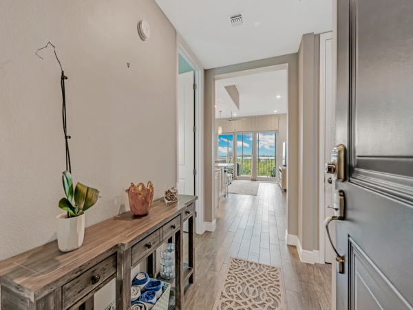3 Bedroom 3 Bath Luxury Penthouse with Spectacular Sunset Views