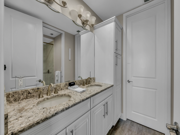 3 Bedroom 3 Bath Luxury Penthouse with Spectacular Sunset Views