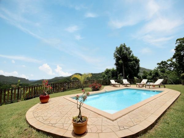 Martinique Home 1027236