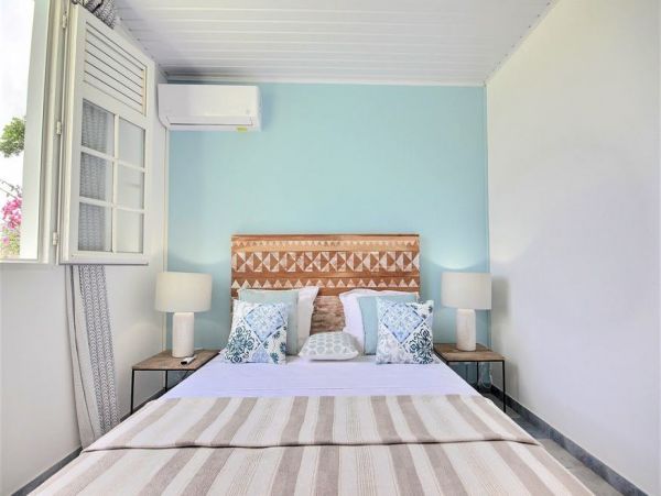 Martinique Home 1027236