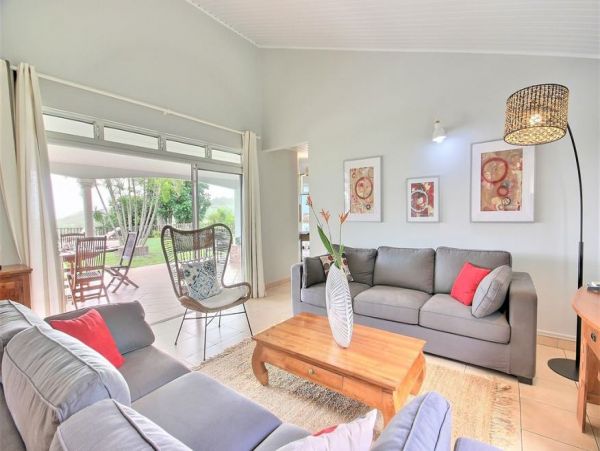 Martinique Home 1027236