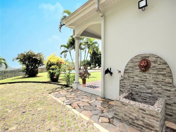 Martinique Home 1027236