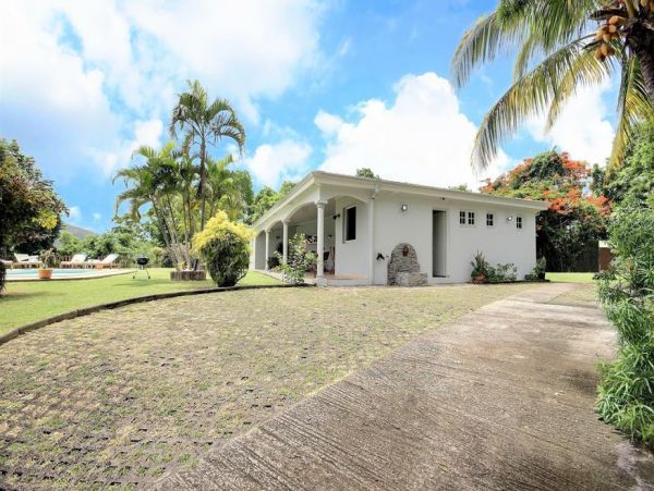 Martinique Home 1027236