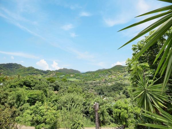 Martinique Home 1027236