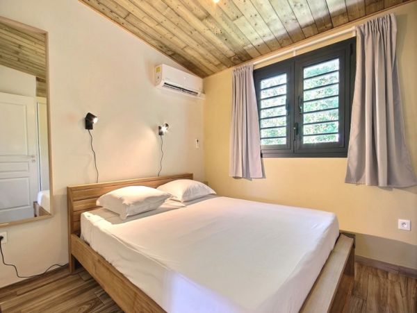 Martinique Home 1027237