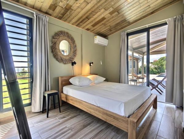Martinique Home 1027237