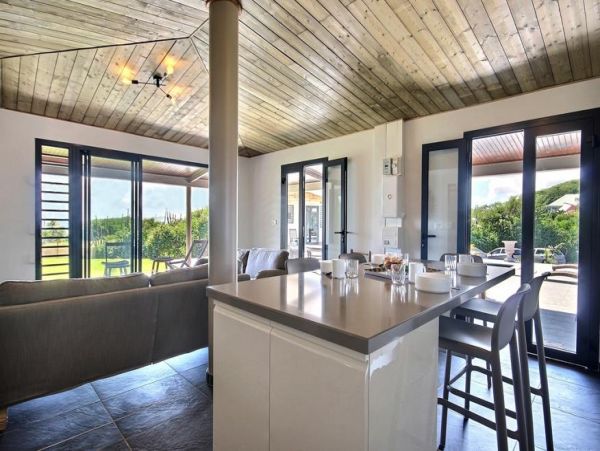 Martinique Home 1027237