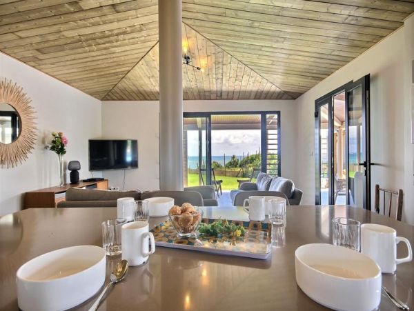 Martinique Home 1027237