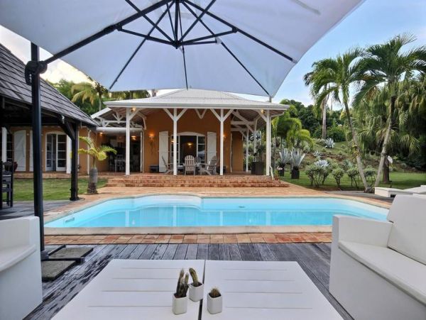Martinique Home 1027238