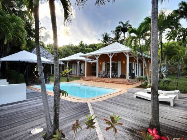 Martinique Home 1027238