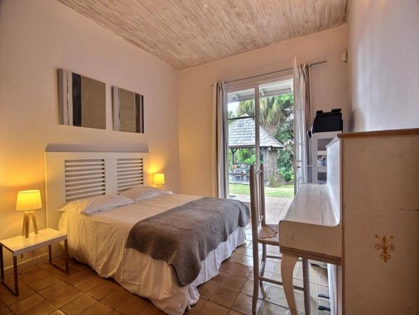 Martinique Home 1027238